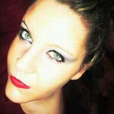 Only good vibes and good vibes only ✖️here to empower people. Ana Maria Roman Aanitao4 Twitter