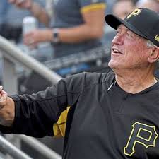 Cardinals' Stubby Clapp emerges as candidate for Pirates manager