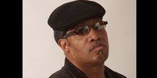 HAPPY 64th BIRTHDAY Melvin Glover (born May 15, 1961), better known by his  stage name Grandmaster Melle Mel or simply Melle Mel is a rapper who was  the lead vocalist and songwriter