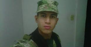 DE FRENTE CON MONDRAGON: UN JOVEN FUE ASESINADO AYER, EN LA SALIDA SUR DE  BUGA. LA POLICÍA CONTINUA CON LAS PESQUISAS PARA DETERMINAR MÓVILES Y  AGRESORES DE LOS DOS HOMBRES MUERTOS EN