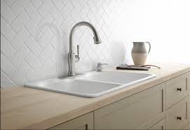 kitchen faucet: invest in high quality