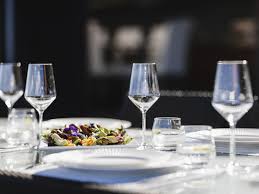 Table setting for a june dinner party. Proper Way To Set A Formal Dinner Table