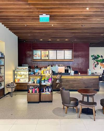 Baru tau kalo di dalam Seibu PIM 3 ada Starbucks 😁 . . . #starbucks  #jakartacoffeeshop #coolspotid #coolspotjakarta #coffeeshopcorner  #coffeeshopbar #coffeeshopdesign #coffeeshopvibes #cafehunter #cafeteller  #cafehopper #cafehopping#coffeeshopbar ...