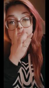 Danielle Henley (@dannniellleh)