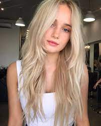 All You Need Sometimes Is A Few Rock And Roll Layers Freshair Blonde Blowout Haircolor Mane Long Hair Styles Straight Blonde Hair Blonde Layered Hair