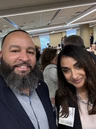 Sharon Lebowitz's Instagram, Twitter & Facebook