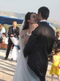Check spelling or type a new query. Birce Akalay Ve Murat Unalmis