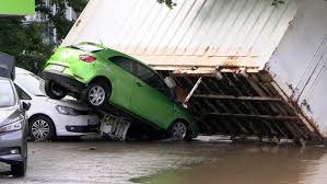 Berlin — at least seven people have died and several people are missing in germany after heavy flooding turned streams and streets into raging torrents, sweeping away cars and causing some. V73gysnhwhgl4m