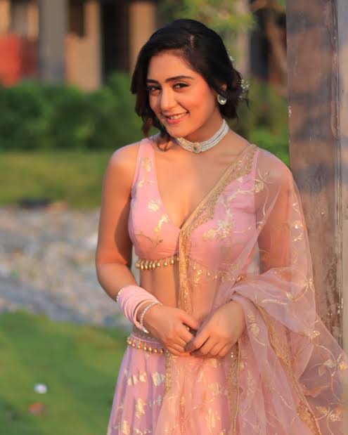 Anjali Tatrari - Anjali Tatrari added a new photo.