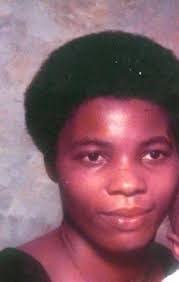 Lessie Brown's Instagram, Twitter & Facebook