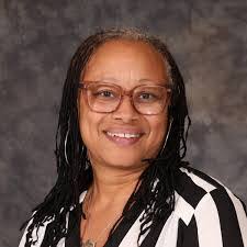 Shanda Phillips's Instagram, Twitter & Facebook