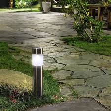 Petite Borne Solaire De Balisage Jardin Lampe Solaire Toulon Trendszy Eclairage Terrasse Lampe Solaire Jardin Lumieres Jardin