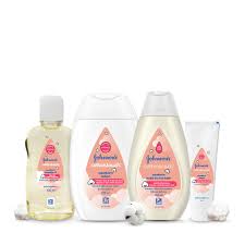 Johnson S Baby Cotton Touch Complete Baby Care Gift Set Baby Bath 100ml Baby Lotion 100ml Baby Massage Oil 100ml With Free Baby Cream 50g Amazon In Baby Products