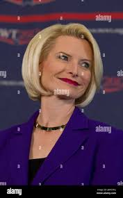 Bob phillips hi-res stock photography and images