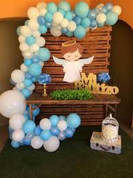 Mesas Decoradas Para Bautizo De 50 Ideas Hermosas Con Imagenes Ideas Bonitas Para Mesas Decoradas Para Bautizo Arreglos De Bautizo Bautizo Nino