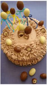 Layer Cake Chocolat Praline Et Noisettes J Ai Decide De Realiser Pour Paques Un Layer Cake Genereux Et G Cake Chocolat Molly Cake Chocolat Chocolat Praline