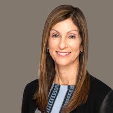 Laura Lustig's Instagram, Twitter & Facebook