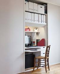 Pionnier dans l'élaboration de placards aménageables, placards mage crée des meubles sur mesures dans un style contemporain. Comment Integrer Un Bureau Dans Un Placard My Blog Deco