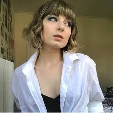 The DVH MUSIC CHANNEL WOULD LIKE TO INTRODUCE Candy Casey as the first  moderator here. She is an accomplished singer and dancer who has been there  and done that! She has an