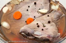 Marinata Pregatita Pentru Vanat O Putem Pregati Si Pentru Carnea De Miel Ied Sau Iepure Ingrediente Pentru 750 G Carne Romanian Food Food Mouth Watering