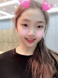 Park Soeun <박소은> Profile: Birth Name: Park Soeun English Name: Sophie Date  of Birth: October 26, 2002 Rumored Position: Lead Vocal Motto: "Let's not  live locked up!" Facts: