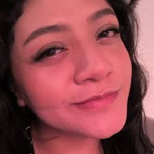 Keyla Vargas 🌺 (@kelly14_e)