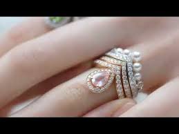 14.08.2021 · it seems like marian also favors chaumet jewelry pieces just like its global ambassador song hye kyo. 2019 June Chaumet Song Hye Kyo Hair Styling By Lee Hye Young Youtube