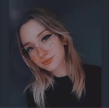 Andrea Forest (@rin.gower) • Facebook