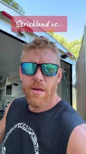 Schipper was born with a club foot and everything else that could have gone  wrong with the turkey has gone wrong 😂 #mma #ufc #strickland #cake  #smurfcat