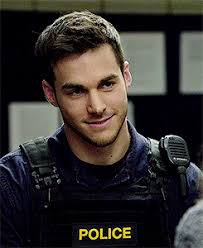 Chris Wood Actor Usa As Police Officer Jake Riley In Containment Chris Wood Chris Wood Containment Hot Cops