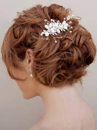 The medium haircut is usually considered to be that the one that sits on or perhaps above the shoulder. Hair Comes The Bride Mother Of Pearl Wedding Hair Comb Roslyn 81 00 Http Www Mother Of The Bride Hair Mother Of The Groom Hairstyles Bride Hairstyles