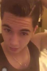 Vamos a darnos, quien les hubiese gustado que realizará el papel de nuestro  Hardin, en vez de Hero. (Insertar imagen si no, no cuenta>:v) . . «Alexa🥀»