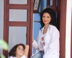 الفنانة السورية ريم زينو تُشارك زوجها المخرج مهند قطيش في مسلسل 