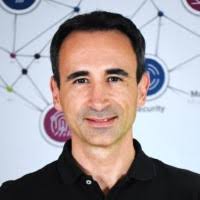 60+ perfiles de «Oriol Tomas»