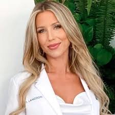 Olivia Langdon (@LivLangdon)