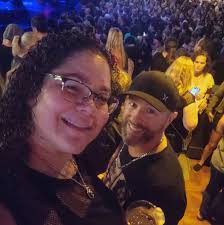 How to find new areas to bring churros and connect with community HOA?