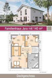 Familienhaus Grundriss 140 M 5 Zimmer Dachgeschoss Dachgeschoss Familienhaus Gr Familienhaus Grundr In 2020 House Layouts Architecture House Plans
