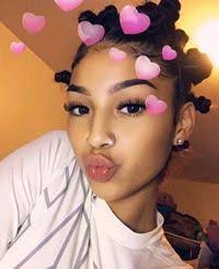 Audrey Knowles's Instagram, Twitter & Facebook