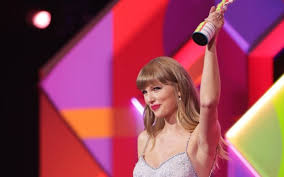 © 2021 brit awards ltd owned by the bpi the brit trust: Highlights From Taylor Swift Brit Awards Speech No Career Path That Comes Free Of Negativit
