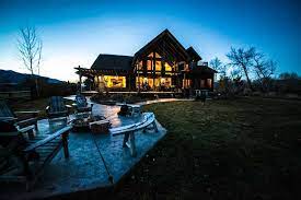 Or grab the camera and snap pictures of bighorn sheep grazing in a nearby field or on the lawn of the cabin! Missoula Vacation Rental Vrbo 303559 4 Br Glacier Country House In Mt Fly Fisherman S Lodge On The B Montana Vacation Rentals House Rental Vacation Rental