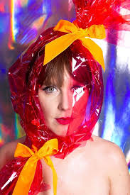 Nina de la Parra — Nina speelt