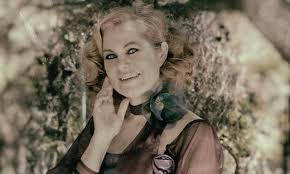 Λίνας μενδώνη, σε κρατικό βραβείο για νέους θεατρικούς συγγραφείς «χρύσα σπηλιώτη» 23/07/2020 08:42 Xrysa Sphliwth H Sygklonistikh Ths Anarthsh Merikes Wres Prin Thn Tragwdia Zappit