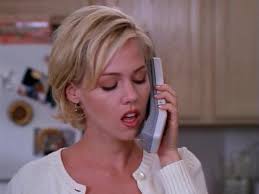 Jennie Garth Kelly Taylor Beverly Hills 90210 Short Hair Prom Hairstyles For Short Hair Short Hair Styles Long Hair Girl