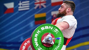 In competitive weightlifting, there needs to be a focus on balance of strength in the snatch and clean & jerk. 1 067 Pounds Georgian Super Heavyweight Breaks World Record Total At Weightlifting Worlds Olympictalk Nbc Sports