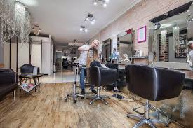 Below you will find an interactive google map which will tell you where there are hair salon located near you. Studio Max Beauty Salon In Tooting London Treatwell