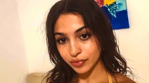 Josie Stuart's Instagram, Twitter & Facebook