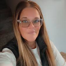 Just moved to Cheyenne and I need to find a hairstylist. Any  recommendations?