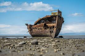 to dream about shipwreck  meaning and