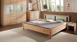 Entspannen, schlafen, mit den kindern toben oder sich ausruhen. Massivholzbetten Metallfreie Betten Gunstig Vom Hersteller Und Fabrikverkauf