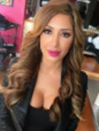 Bumble is an interesting free dating site because unlike some of these where you can message someone at any time, this one requires the woman to initiate the conversation. Free Online Dating Tinder